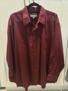 Pronto Uomo Men’s Long-Sleeve Dress Shirt - Burgundy